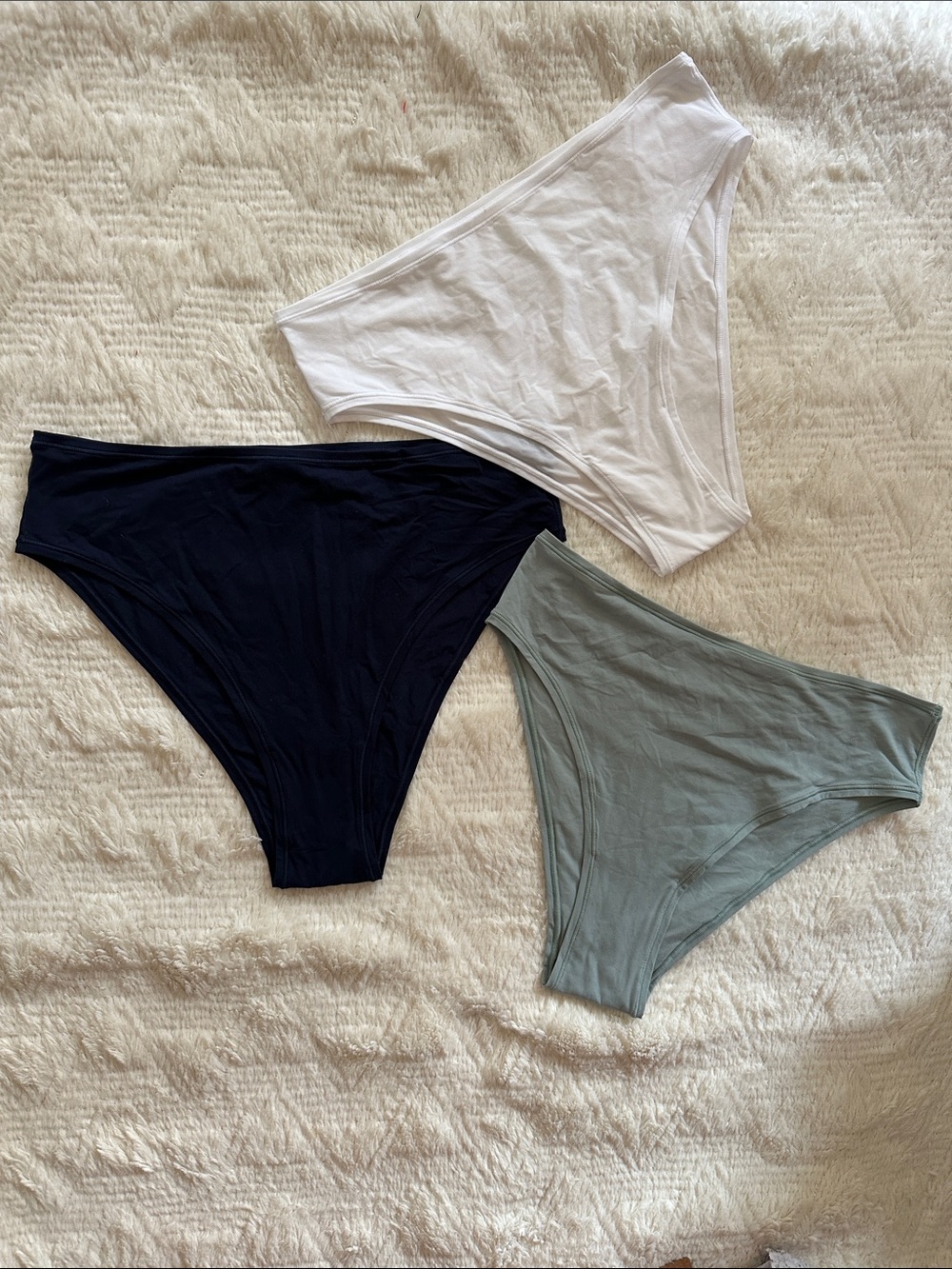 SKIMS 3-Pack High-Cut Briefs — White, Navy, Sage Green NWT